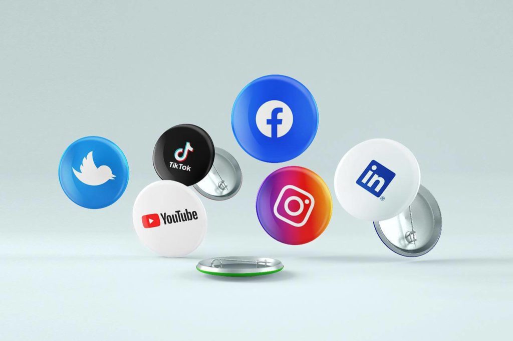 comment utiliser les réseaux sociaux pour trouver des clients quand on est freelance ?