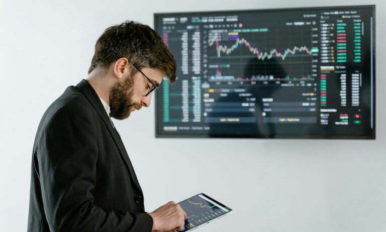 travailler en tant que freelance dans le secteur banque-assurance